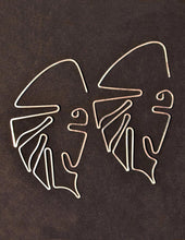 Load image into Gallery viewer, Monstera Earrings
